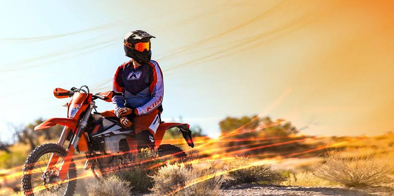 Top 3 Pieces of Women's Dirtbike Riding Gear
