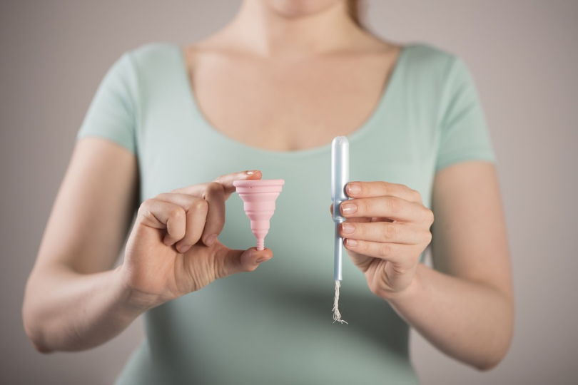 Choosing Between Menstrual cup or Tampons— Which One’s Worth it