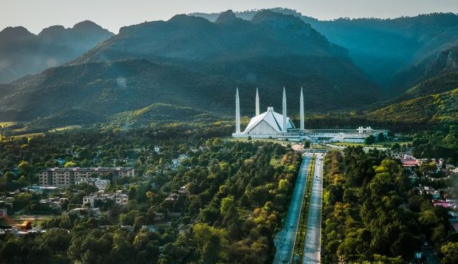 Right from Mosque to Mountains-Places to Visit in Pakistan