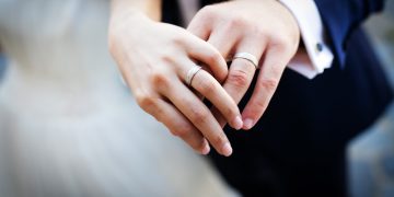 Things to Consider When Buying An Engagement Ring!