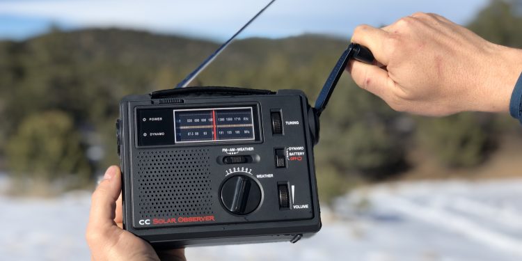 Things to Consider When Buying the Best Radio for Camping