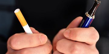 Four Benefits of Vaping Versus Smoking Cigarettes