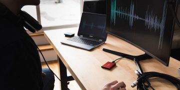 Good Curved Monitors for Work From Home Set-Up