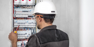 Circuit breaker: everything you need to know