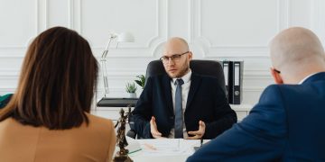 When to Hire a Construction Attorney?