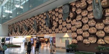 Why should VIPs consider availing arrival service package at the airport?