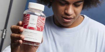 What are the benefits of CBD gummies for travelers