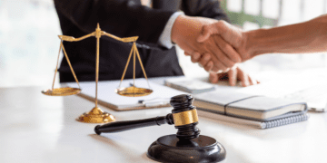 How to Save Your Time and Money By Hiring an Employment Lawyer