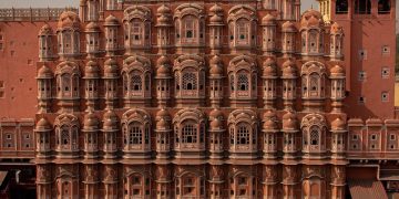 Traveling To India High On Demand