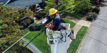 Field Service Software Buyers Guide - Key Insights to Consider