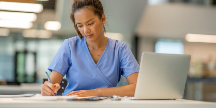 Studying nursing online vs in person: Which is best for you?