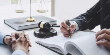 The Compassionate Guide: How Divorce Lawyers Navigate Emotional Terrain